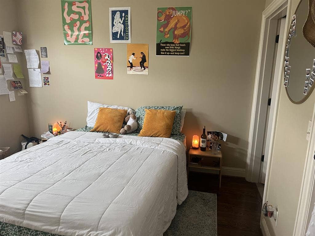 Roommate wanted for B Townhouse