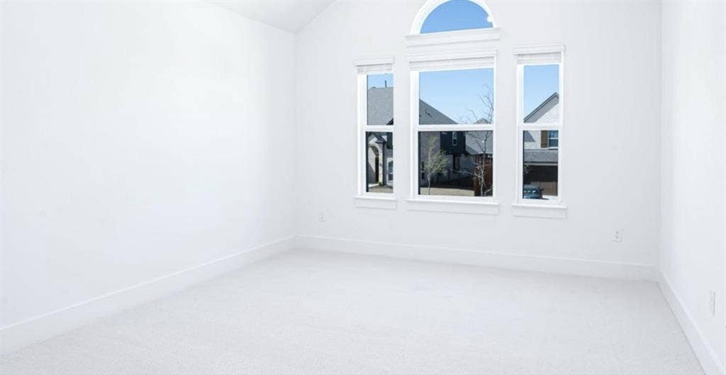 Multiple rooms with baths available