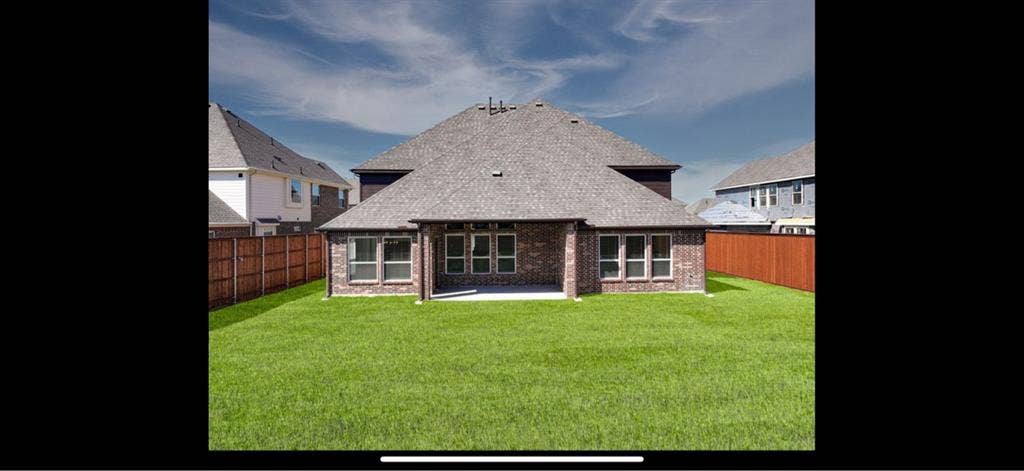 Multiple rooms with baths available