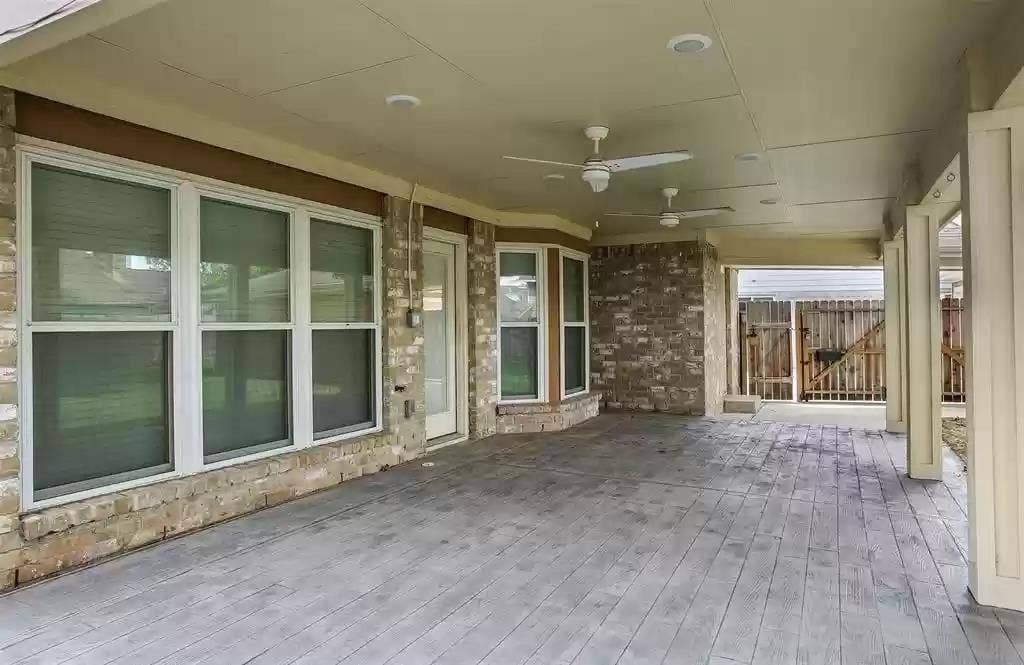 Owner's suite in Clear Lake