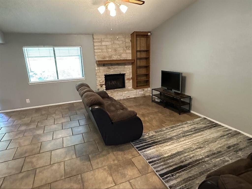Bedroom with utilities included