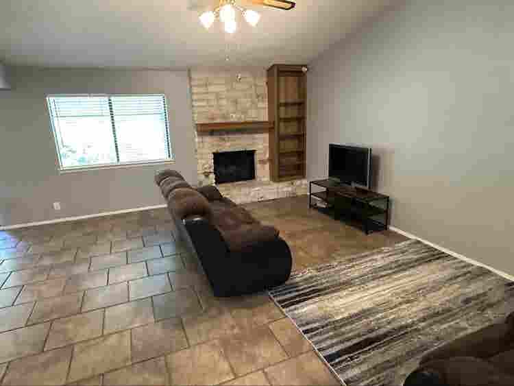 Bedroom with utilities included