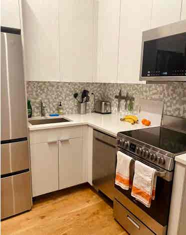 Bed-Stuy room in 2B/1B available