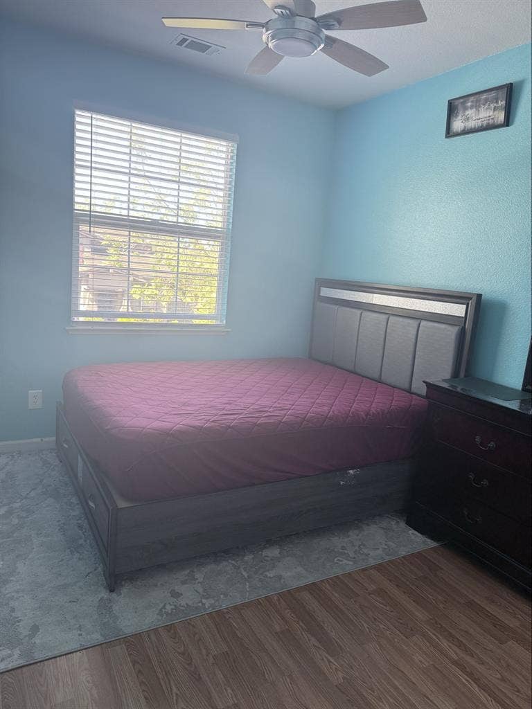Separate room for rent