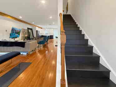 Bright, Spacious w/ En-Suite Ba