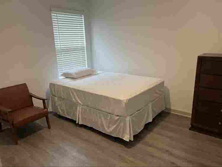Female shared  living home Katy