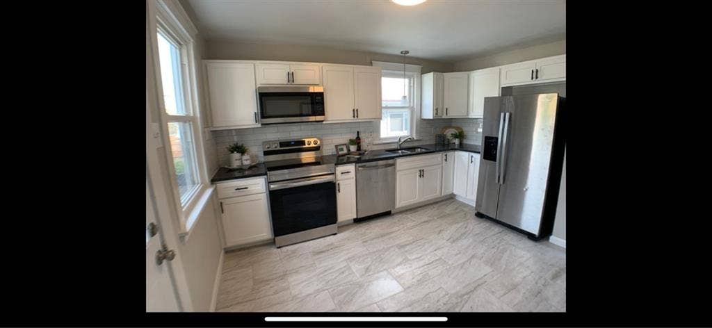 month
SUBLEASE No Monthly Rooms