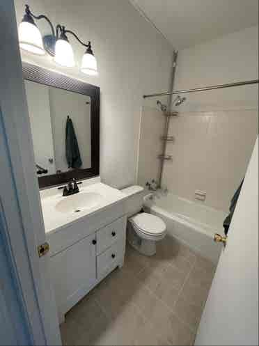 Room for rent in West Nashville