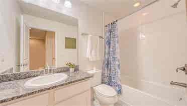 Looking for Roommate!