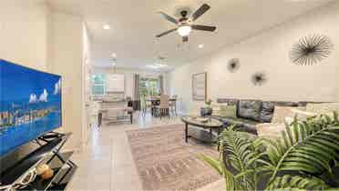Looking for Roommate!