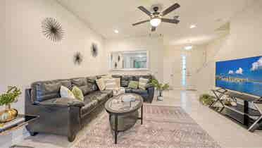 Looking for Roommate!