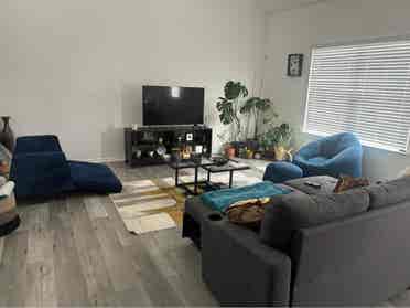 Room available in NE Austin