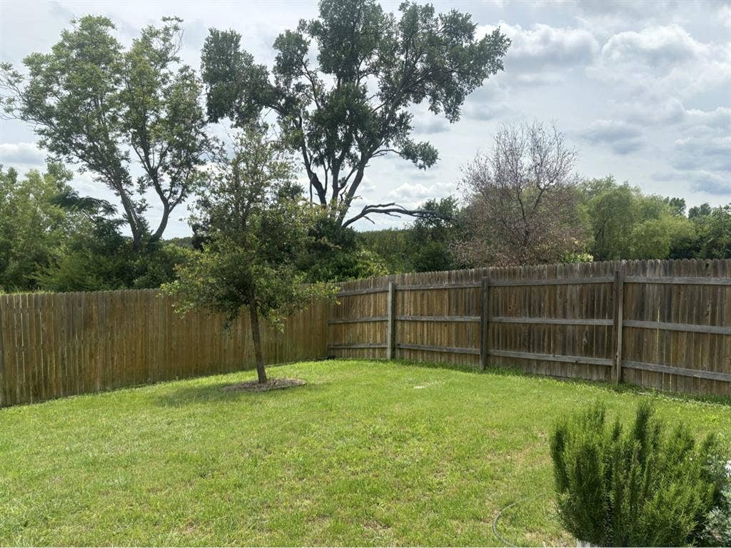 Room available in NE Austin