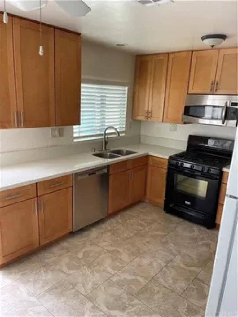 Private Room- Immediate Move-In