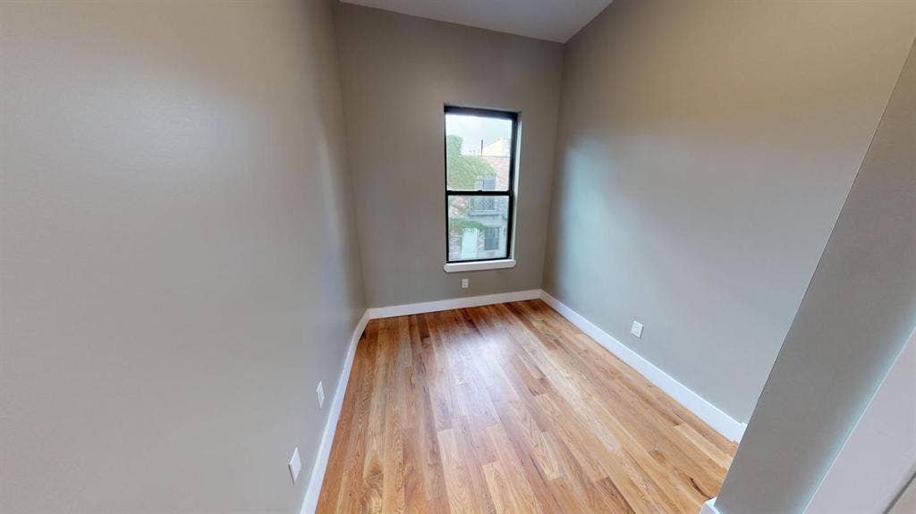 1 BR in Ridgewood