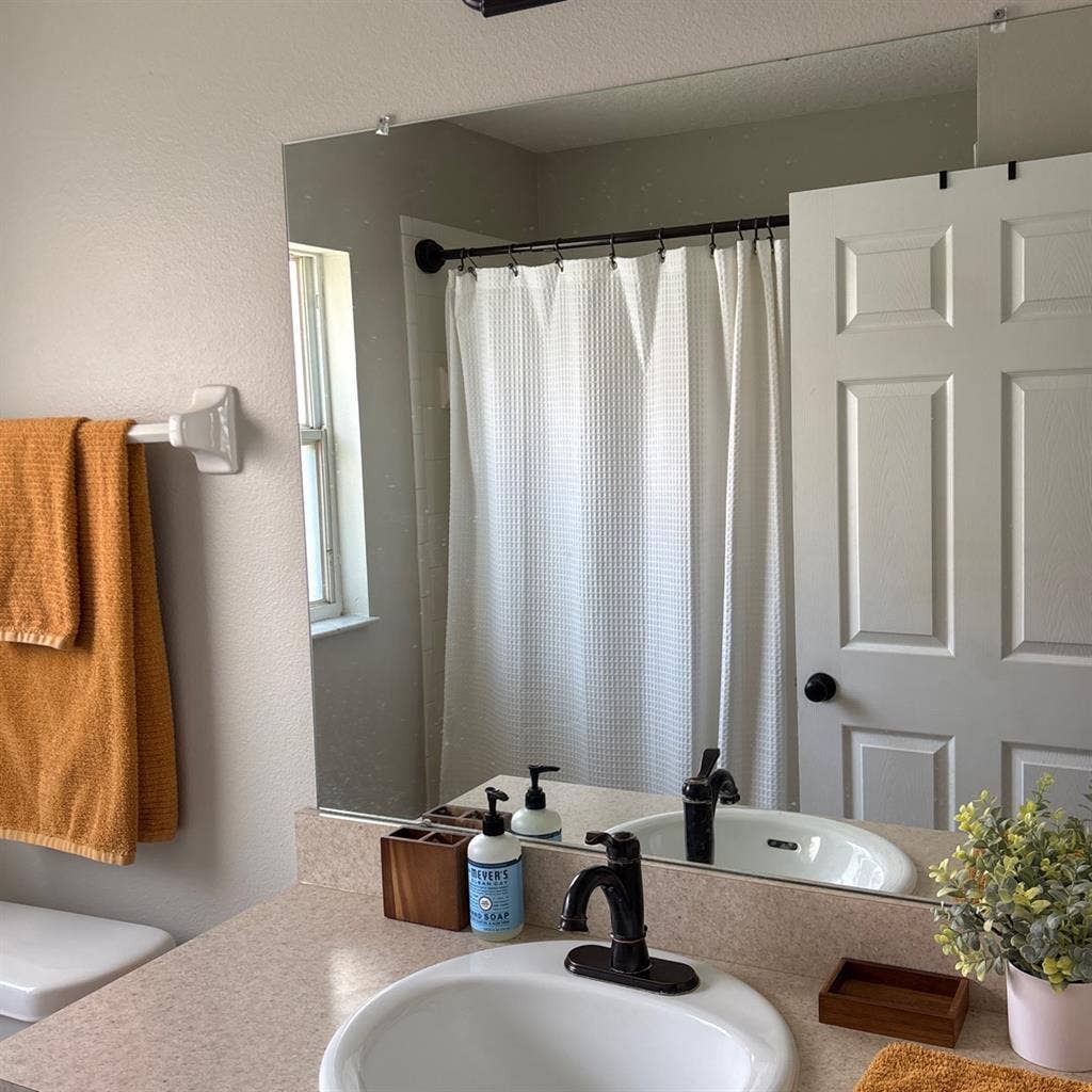 Bedroom for rent