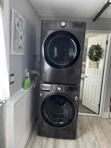 Looking for roommate