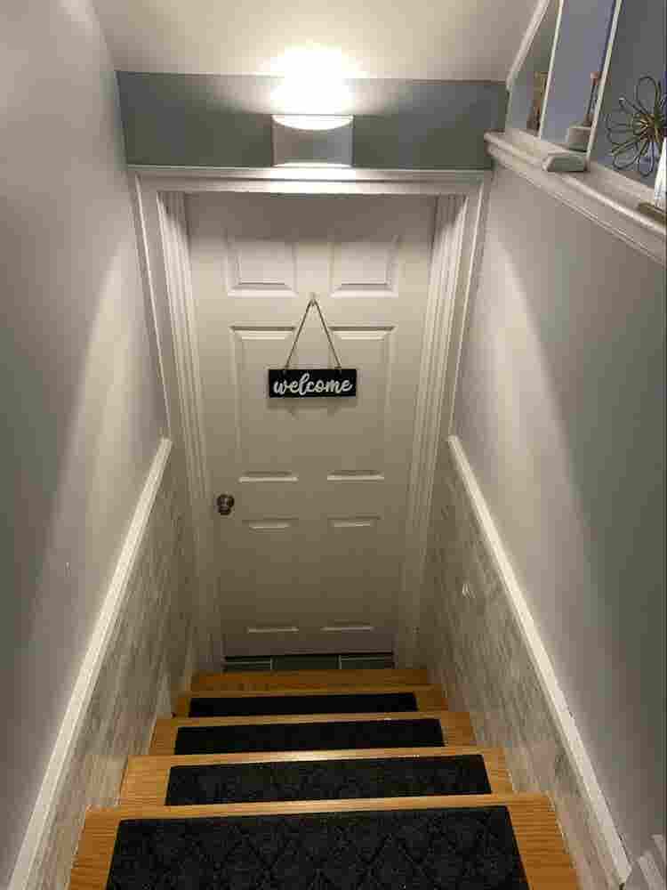 Looking for 
 roommate.