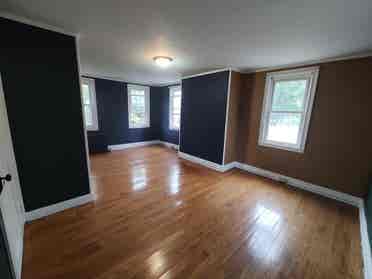 Spacious Unfurnished Private Room