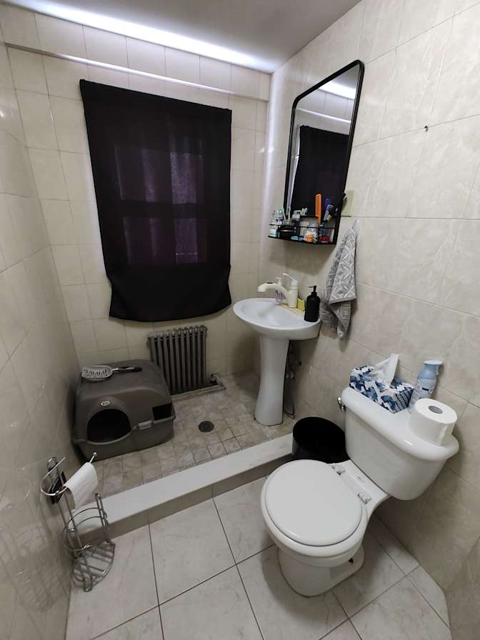 Spacious Unfurnished Private Room