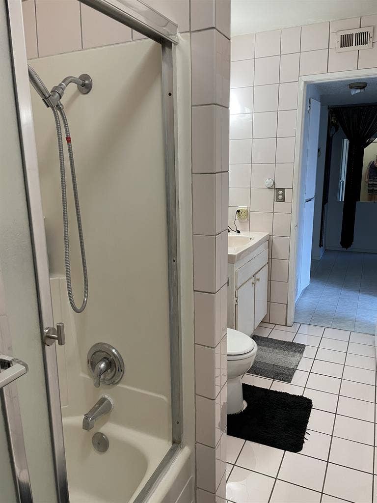 Clean, Quiet, Friendly place