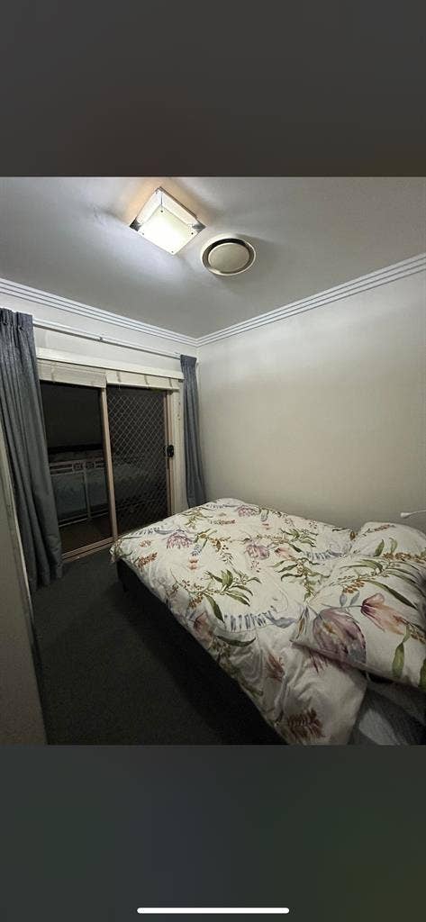 Room available in Maroubra.