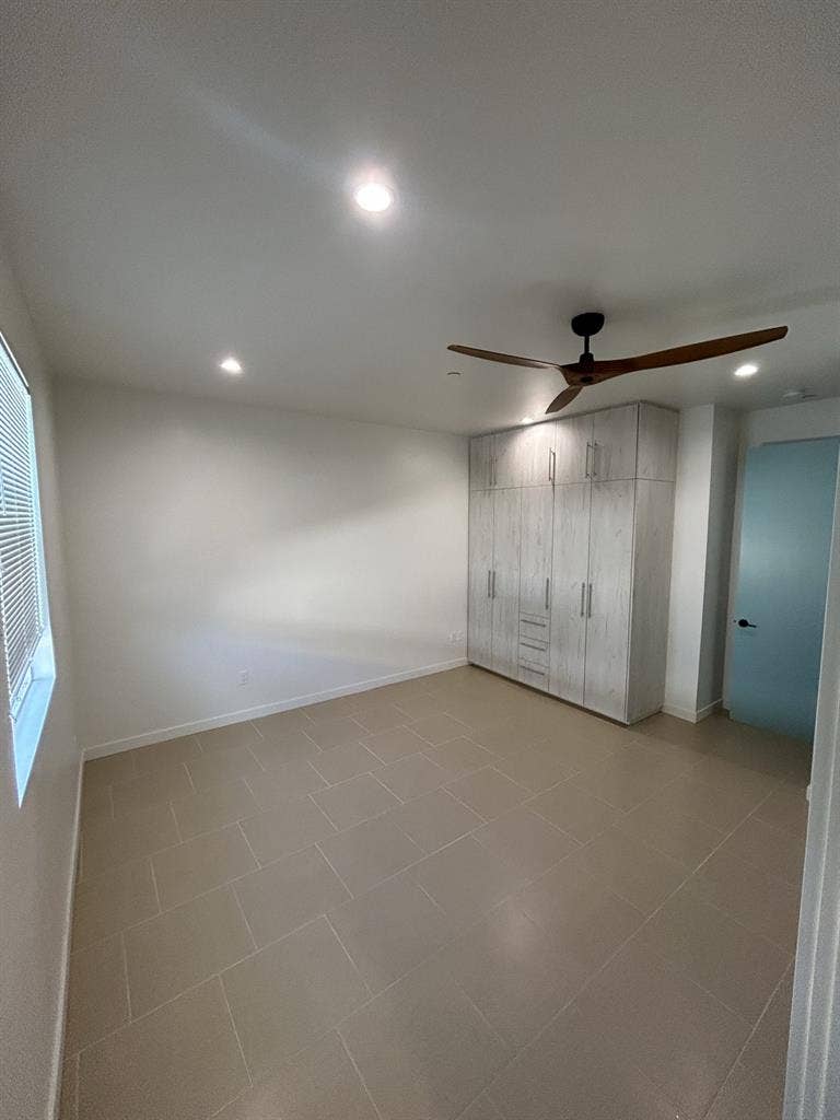 Private Room in East Hollywood