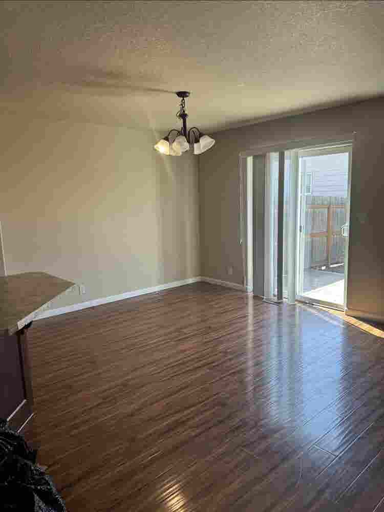 2 rooms for rent
