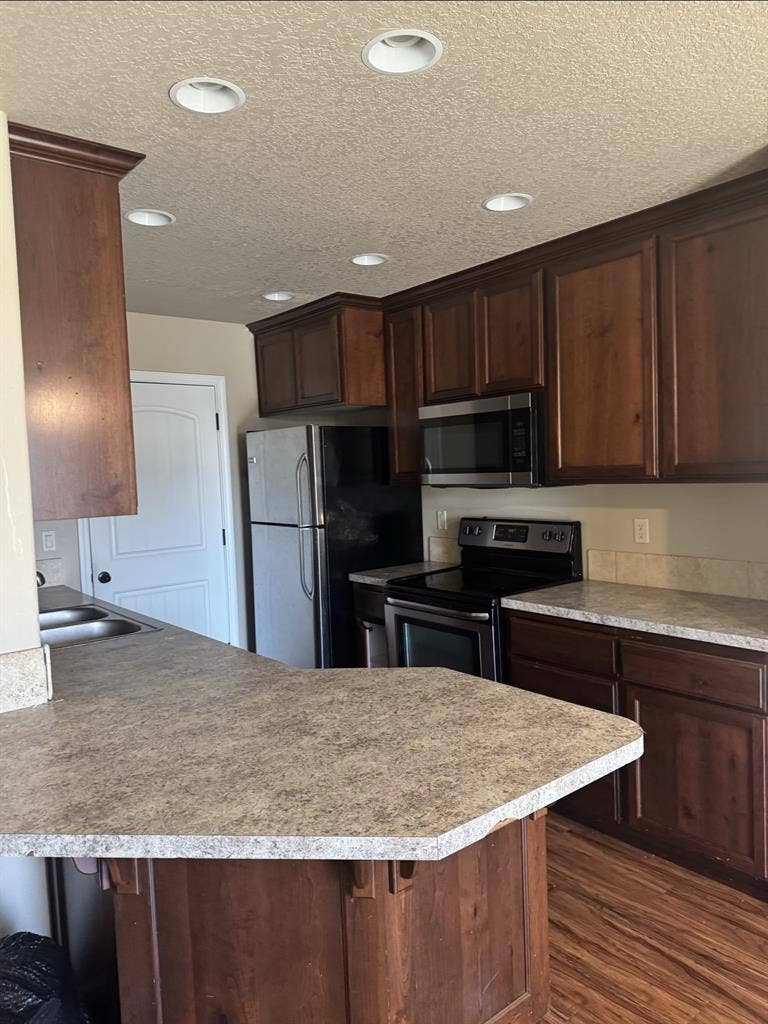2 rooms for rent
