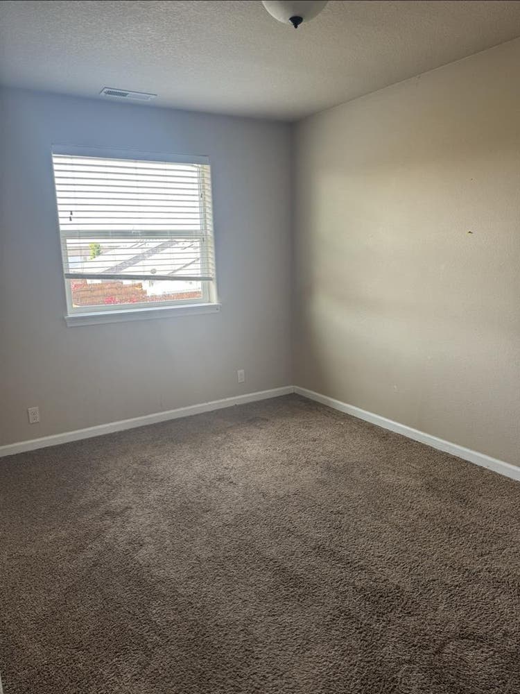 2 rooms for rent