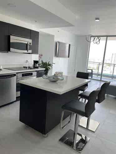 Fully Furnished room in Brickel