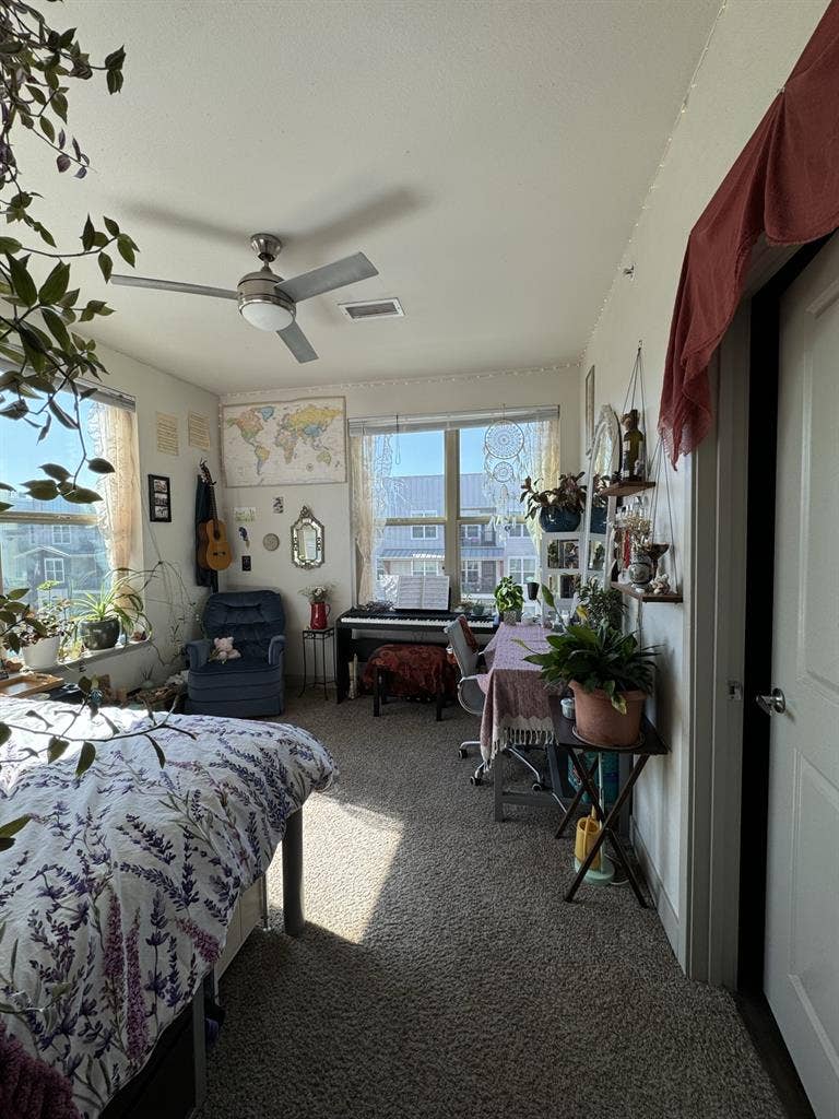 Private room for rent