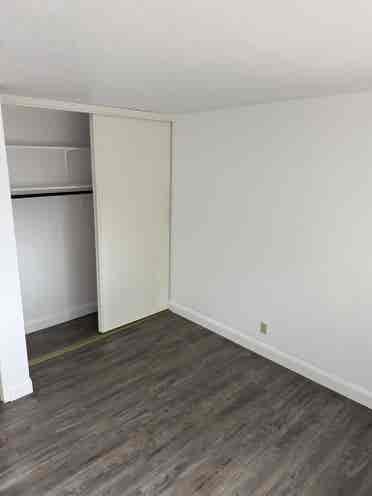 ROOM FOR RENT
MOSS BEACH $