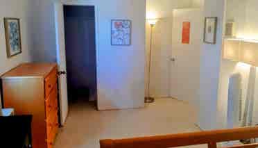 Large Master rom ownbath quiet clea