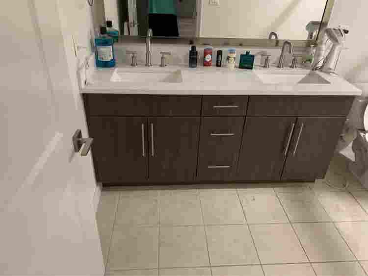Extra room in Apartment to split