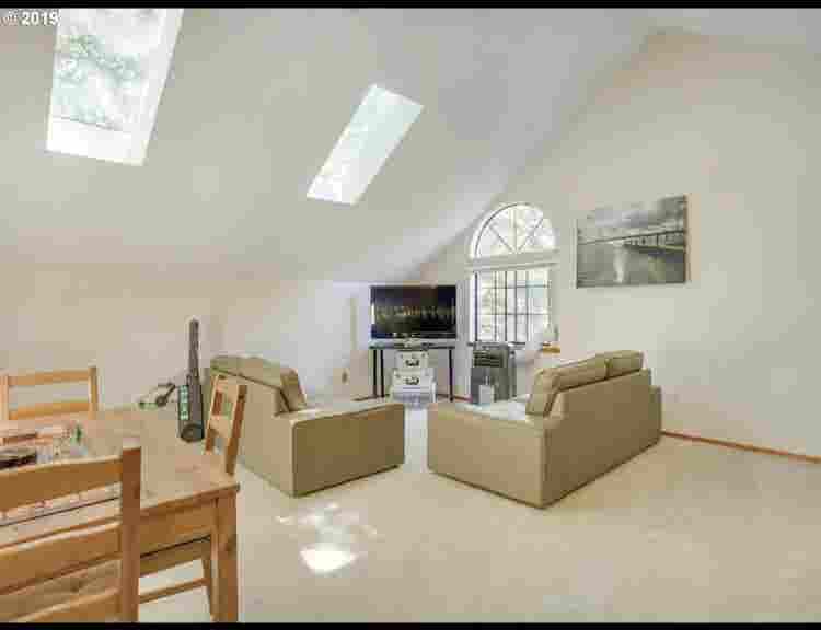 Multiple rooms available