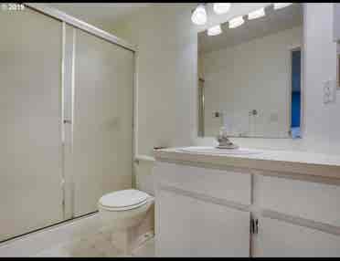 Multiple rooms available 