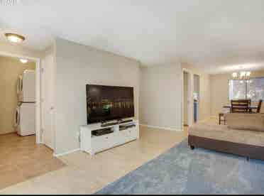 Multiple rooms available 