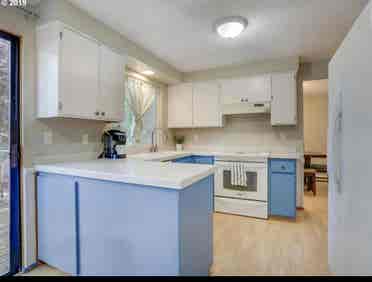 Multiple rooms available 