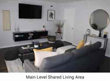 Modern Furnished Apartment