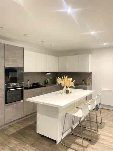 Fully furnished | Short-Term | King
