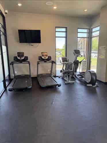 Clean room for rent Meridian, $