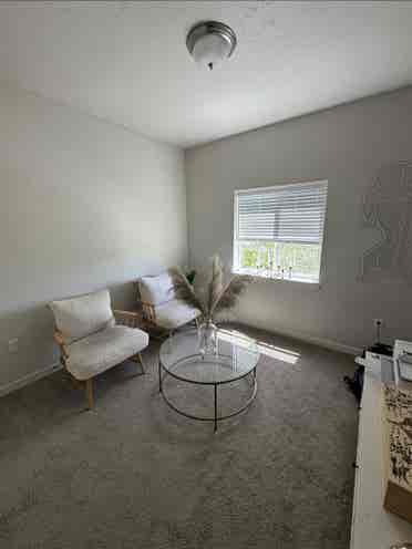 Clean room for rent Meridian, $