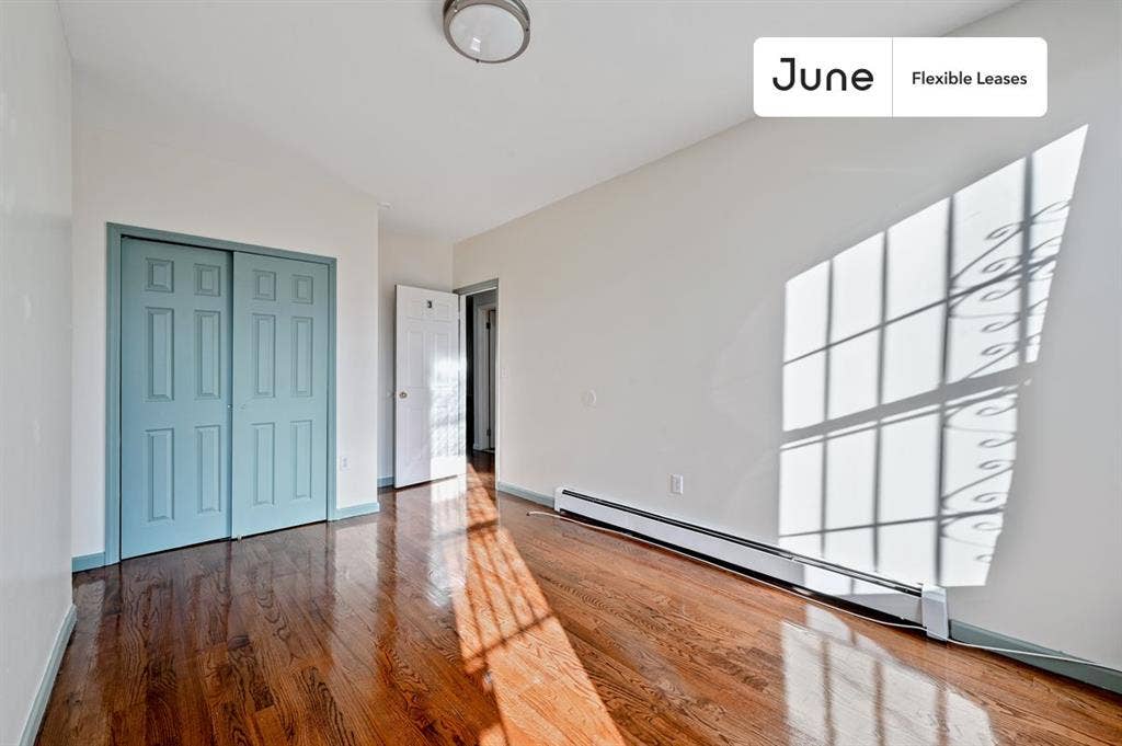 3 BR in New York City