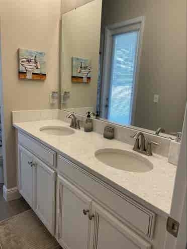 Private bedroom & shared bathroom