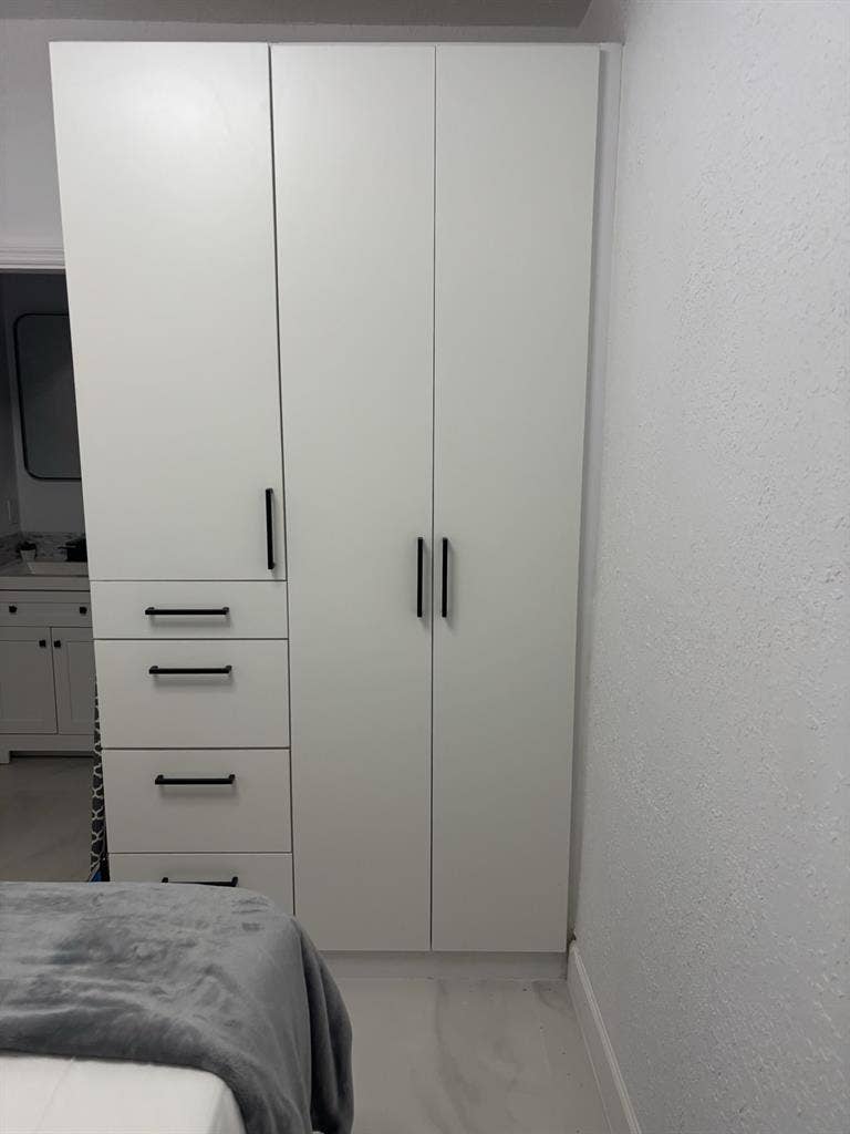 Furnished Modern studio inc UTILITY