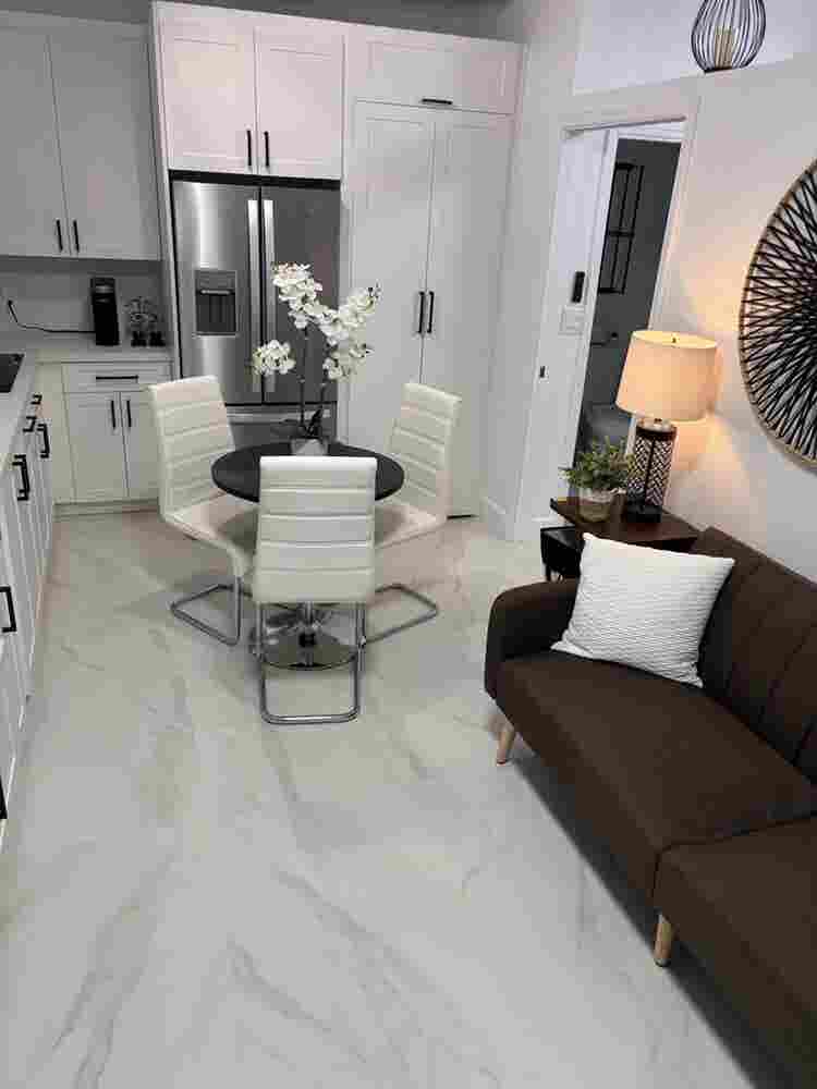 Furnished Modern studio inc UTILITY