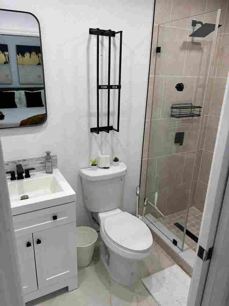 Furnished Modern studio inc UTILITY