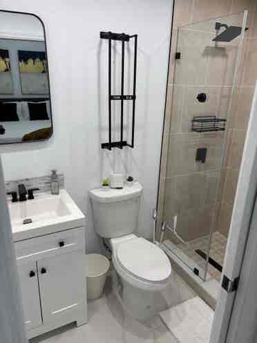 Furnished Modern studio inc UTILITY