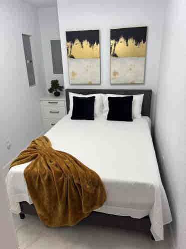 Furnished Modern studio inc UTILITY